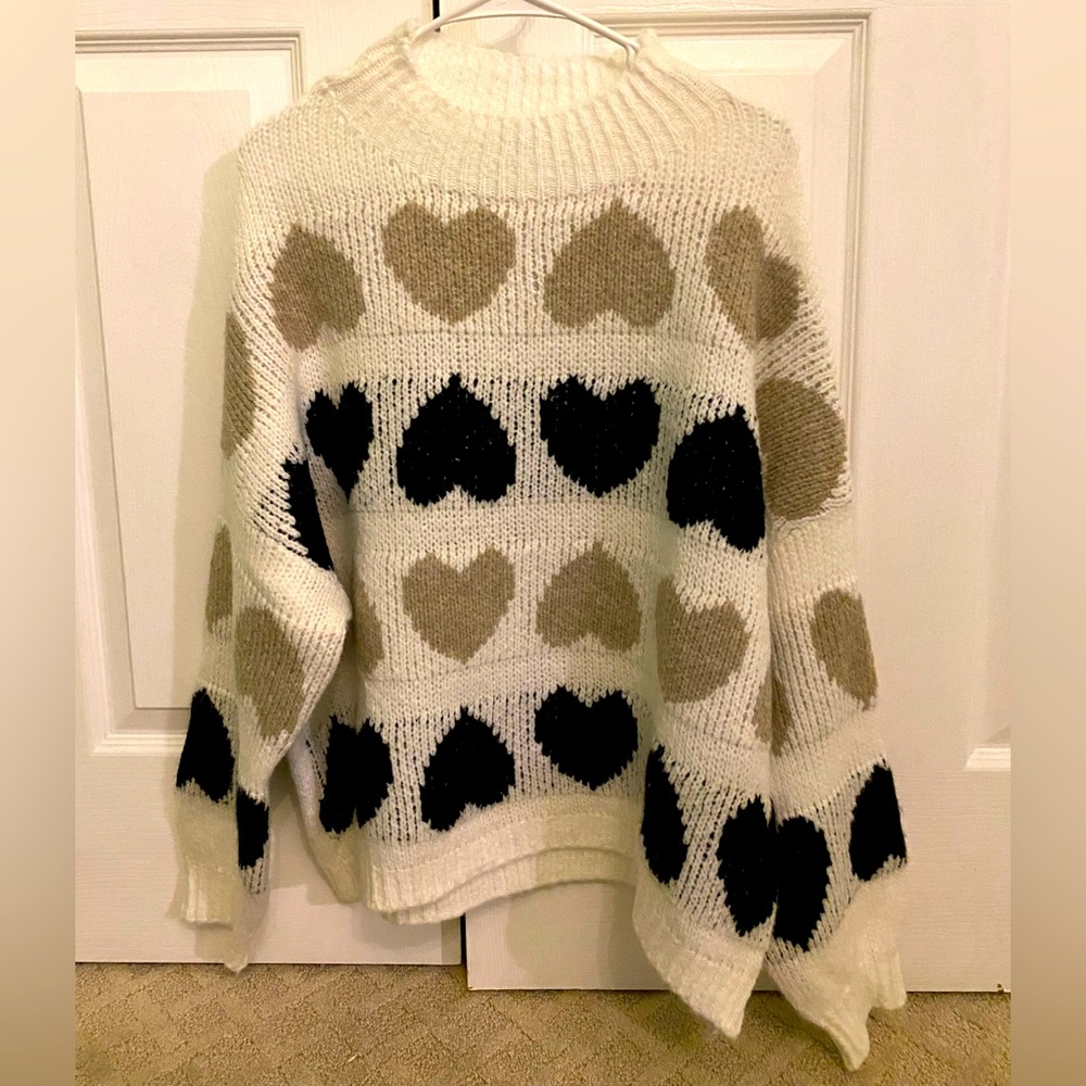 Florencia Heart Sweater Size M